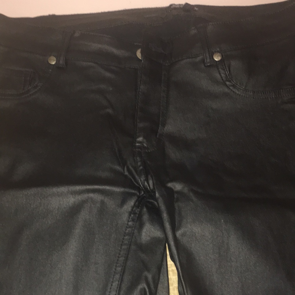 Skinny black pleather pants